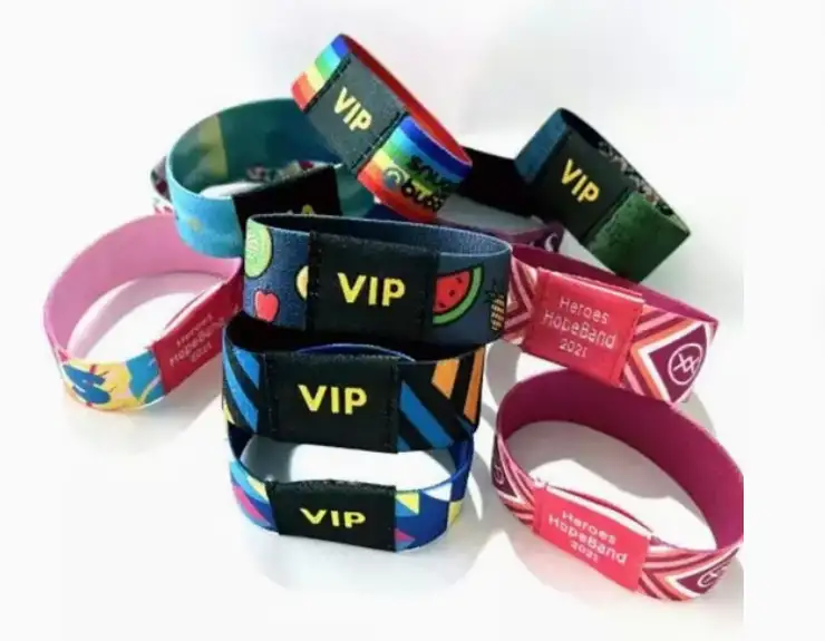 Vòng tay RFID cho Công viên Giải trí: Nâng cao Trải nghiệm của Khách hàng và Hợp lý hóa Hoạt động Vòng tay RFID cho Công viên Giải trí: Nâng cao Trải nghiệm của Khách hàng và Hợp lý hóa Hoạt động