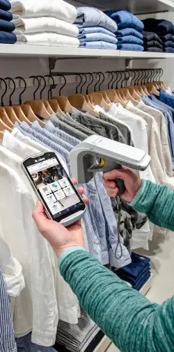 GIẢI PHÁP RFID CHO CỬA HÀNG BÁN LẺ RFID Cho Siêu Thị, Cửa Hàng Bán Lẻ, Thời Trang: Cách Mạng Hóa Lĩnh Vực Bán Lẻ